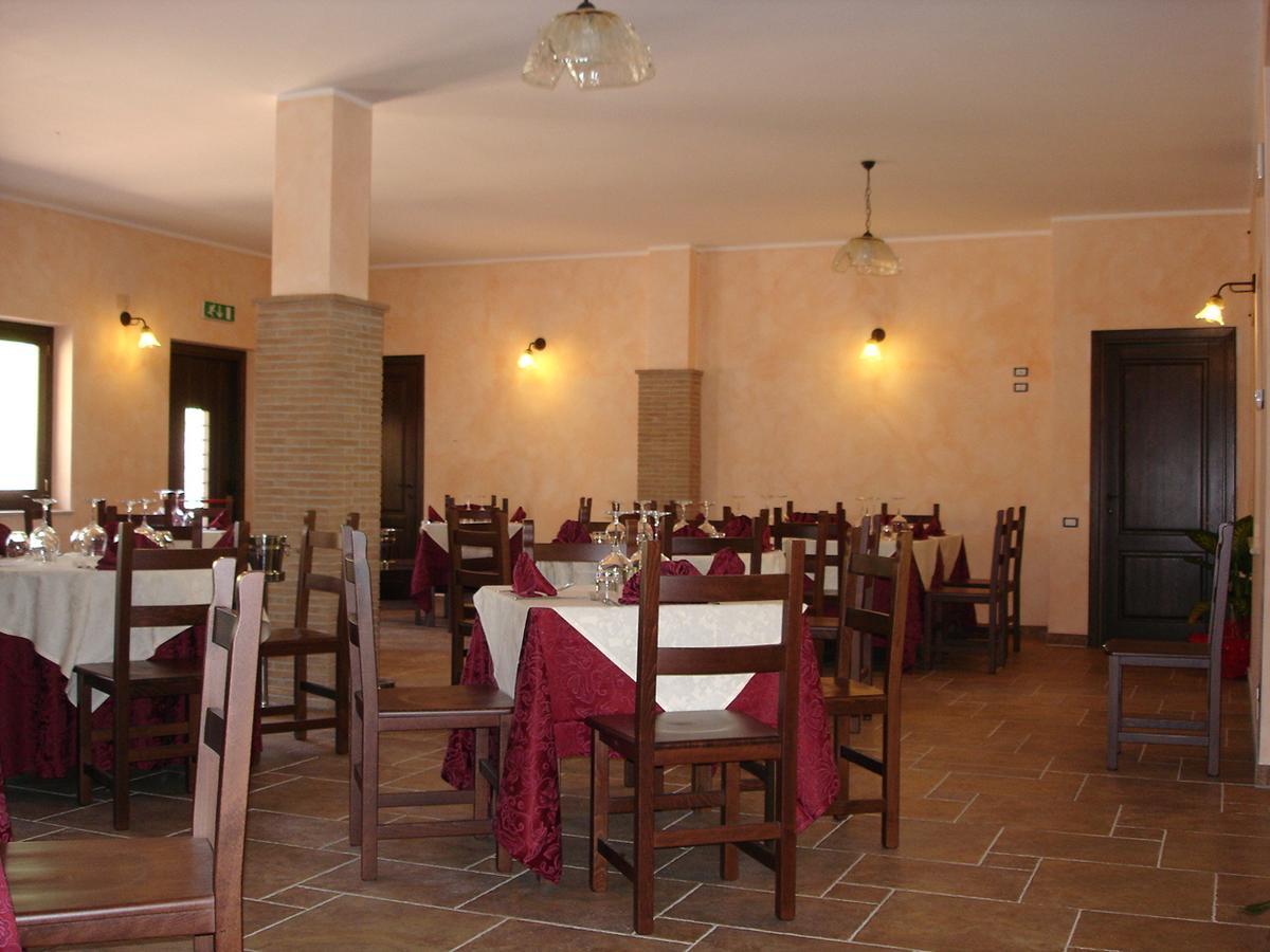Agriturismo Casale Sera Fontana Liri エクステリア 写真